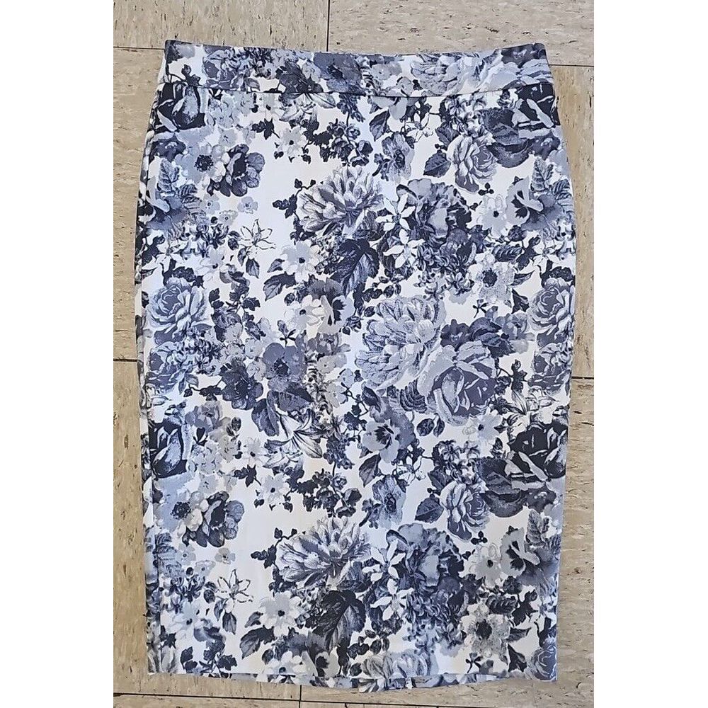 i love tyler madison Floral Pencil Skirt,‎ Size Small